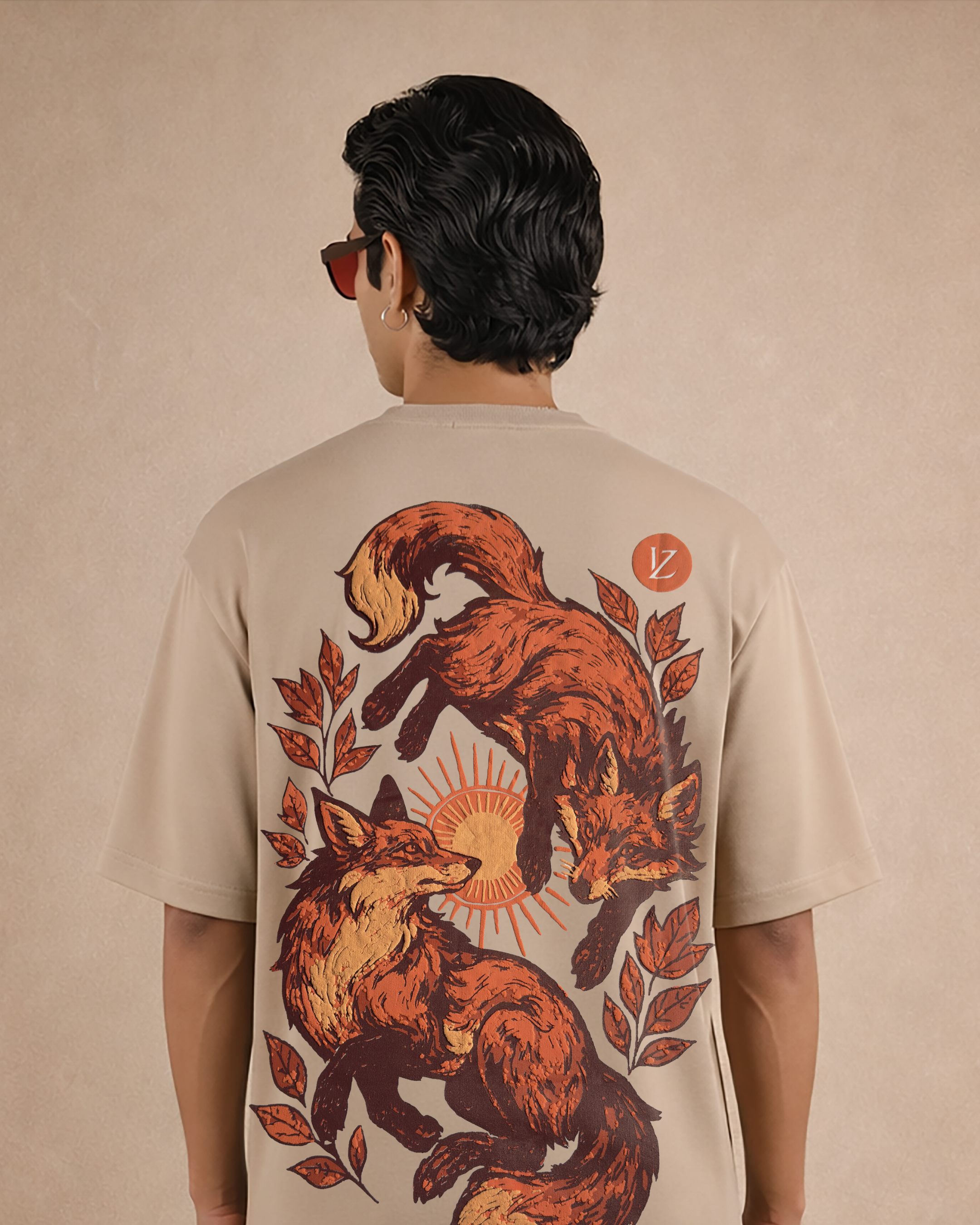 ECLIPSE FOXES OVERSIZED TEE(BEIGE COLOR)