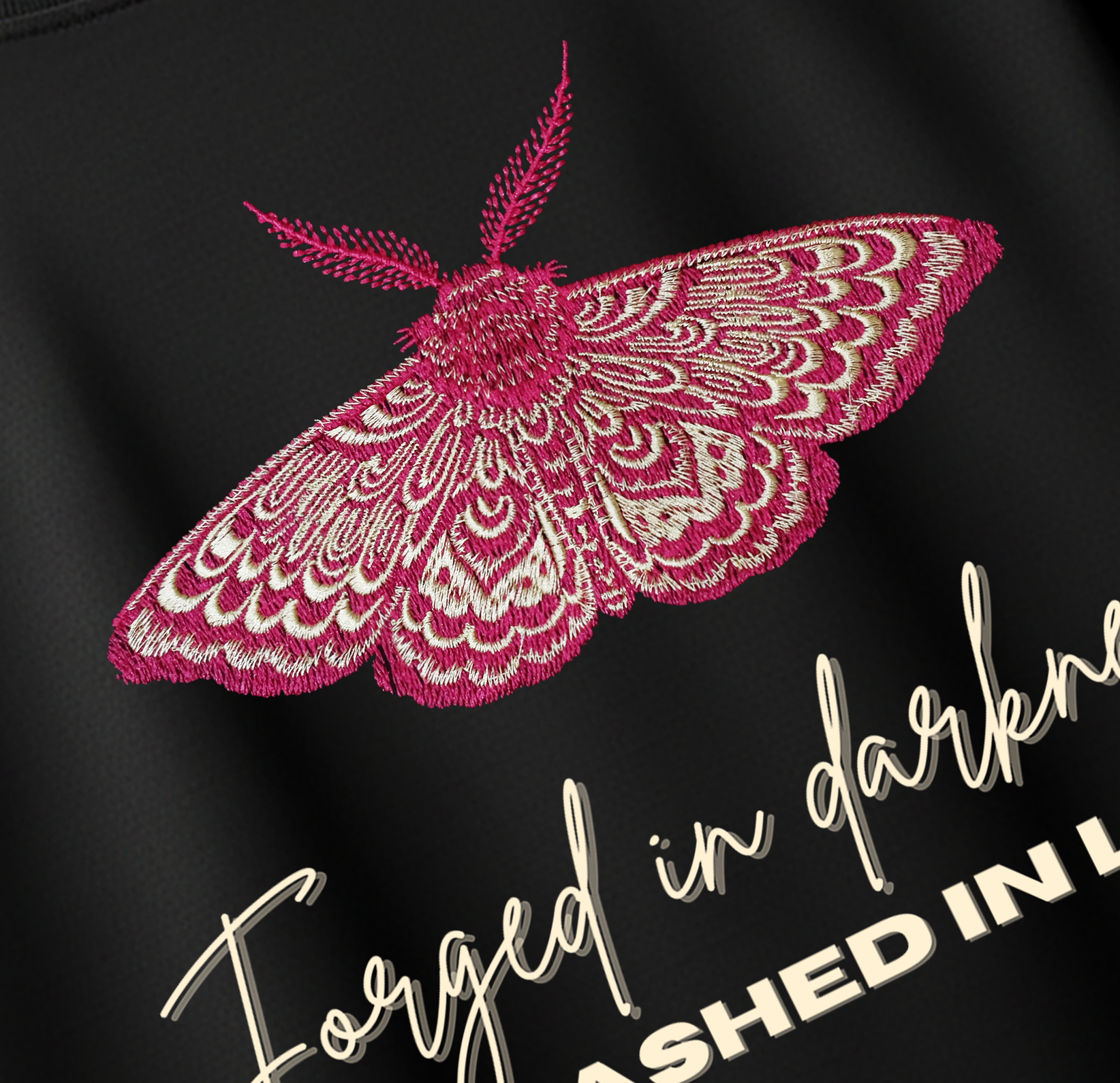 MOTH MARK OVERSIZED TEE